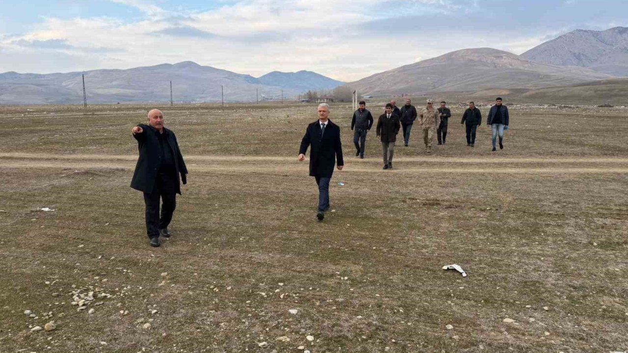 Yaygın beldesine sentetik çim yüzeyli futbol sahası yapılacak