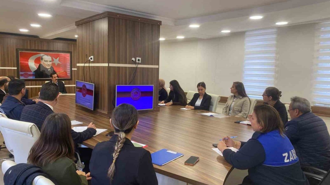 Bozyazı’da ’Kadına Yönelik Şiddet ve Bağımlılıkla Mücadele’ toplantısı