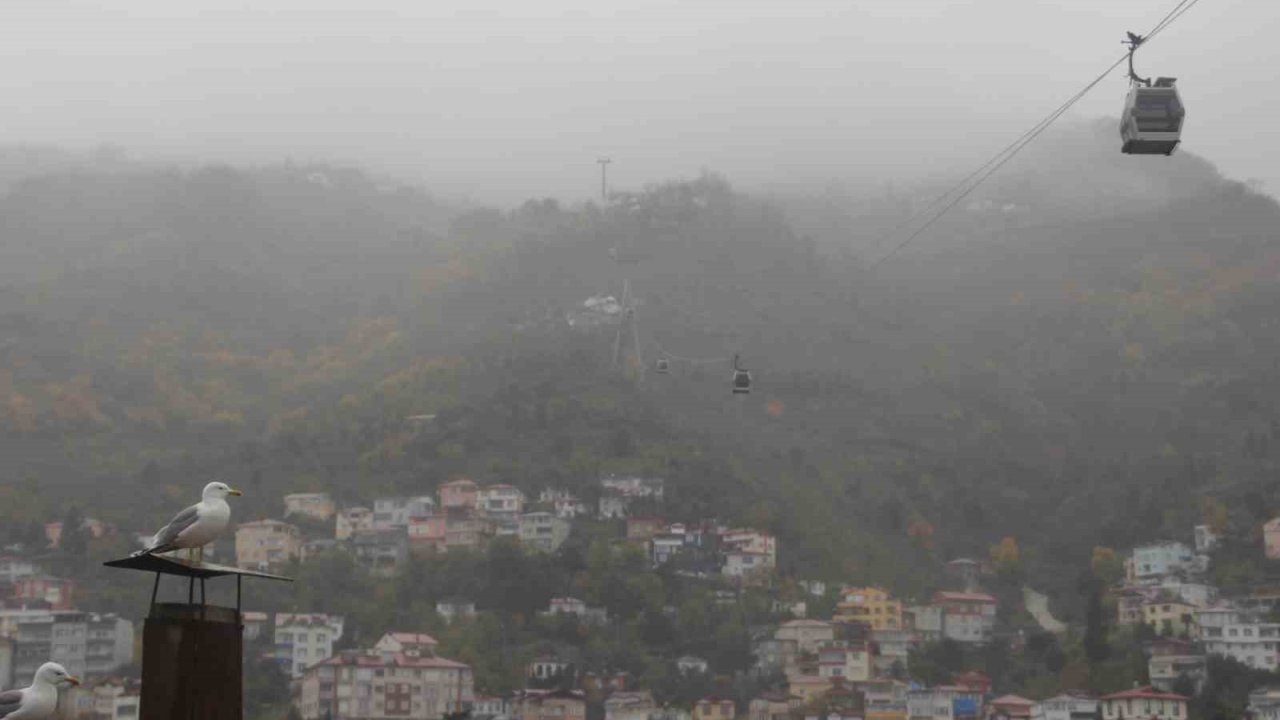 Ordu’nun ‘seyir terasında’ sis güzelliği