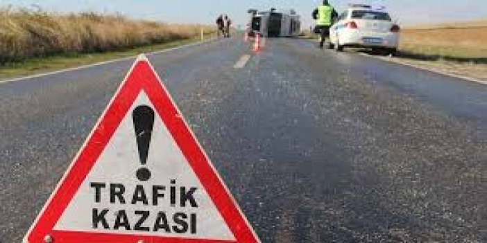 Kars’ta Kamyonla Çarpışan Otomobil Şarampole Uçtu: 1 Yaralı