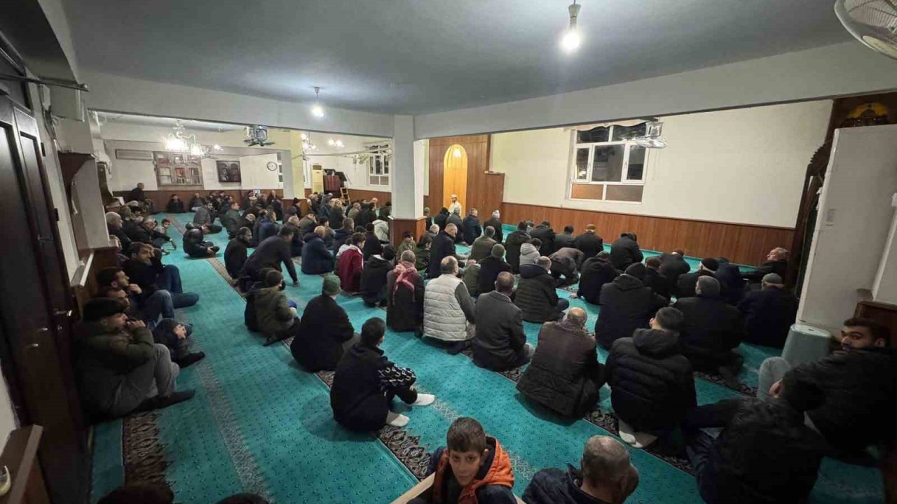 Çermik’te Regaip kandili dualarla idrak edildi