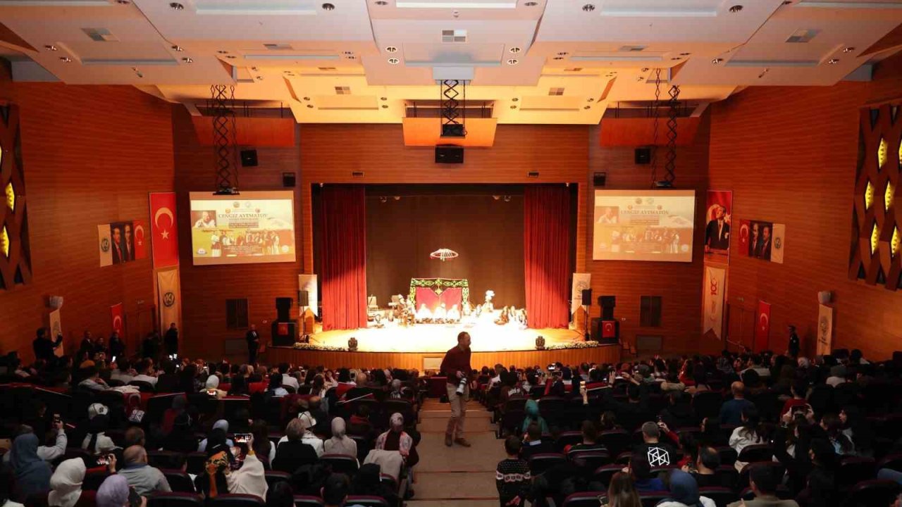 Cengiz Aytmatov’a Talas’ta görkemli anma