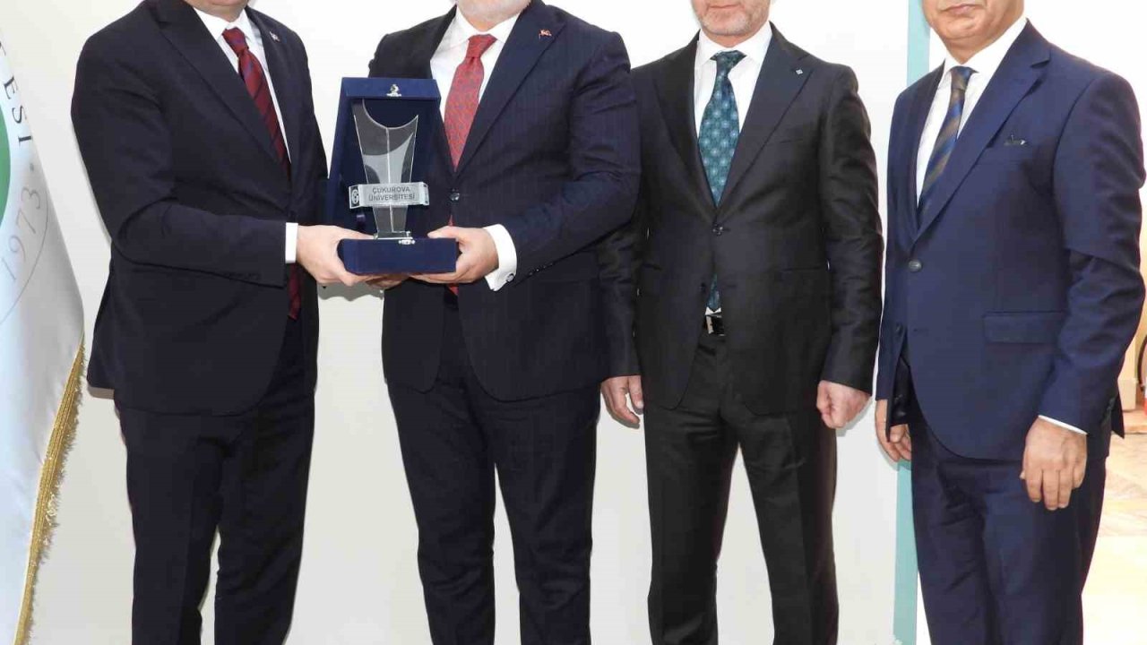 DAİMFED’den hastaneye 15 konteyner medikal ve sarf malzemesi desteği