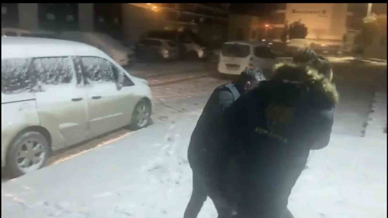 Kütahya’da 30 yıl hapis cezası ile aranan cezaevi firarisi yakalandı