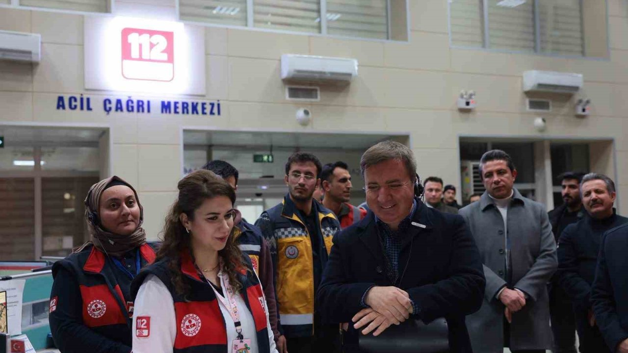 Vali Aydoğdu’dan 112 Acil Çağrı Merkezi’ne yılbaşı ziyareti