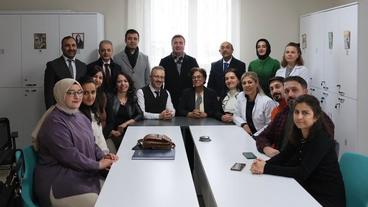 Vali Aydoğdu, öğretmenlerin emeklerine teşekkür etti