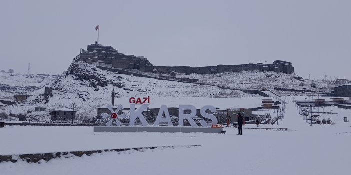Kars'ta uçak seferleri iptal