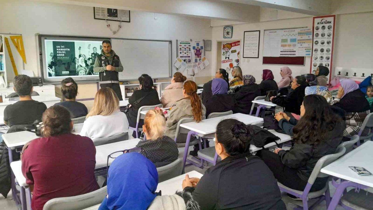 Çanakkale’de 65 bin 257 vatandaşa uyuşturucuyla mücadeleye yönelik farkındalık eğitimi