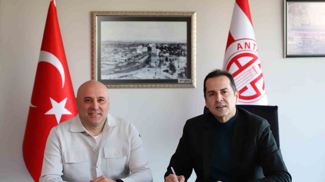 Antalyaspor’da takımın başına Sami Uğurlu getirildi
