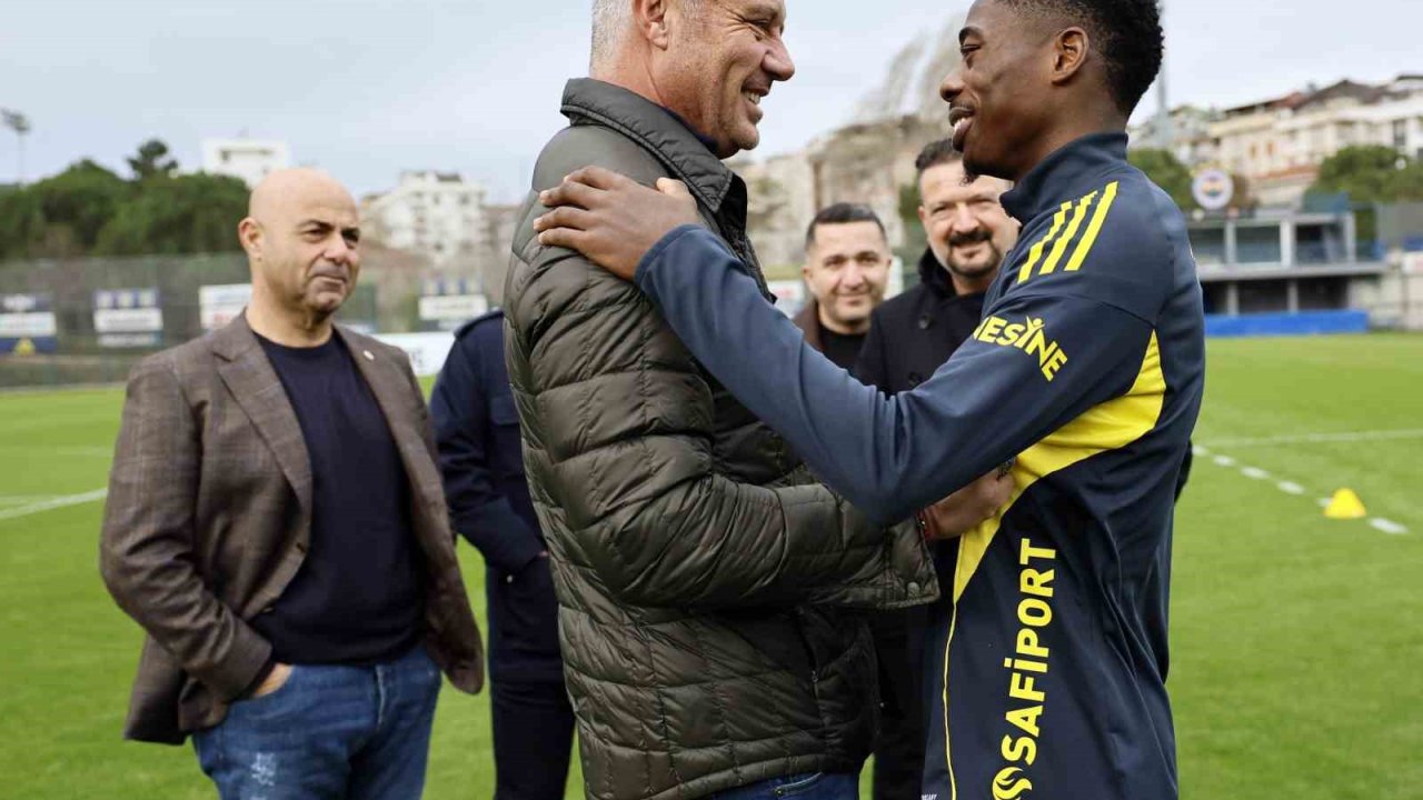 Anthony Musaba, Fenerbahçe’de ilk antrenmanına çıktı