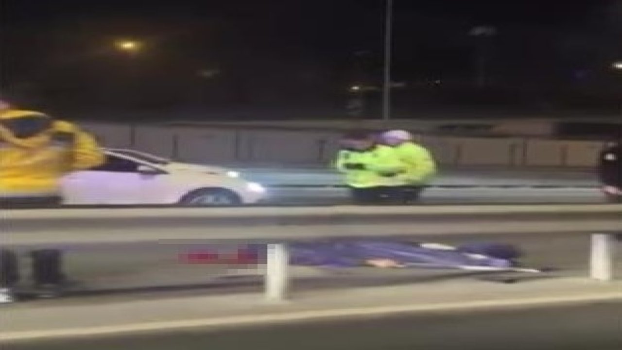 D-100 karayolunda otomobil ile çarpışan motosikletli hayatını kaybetti