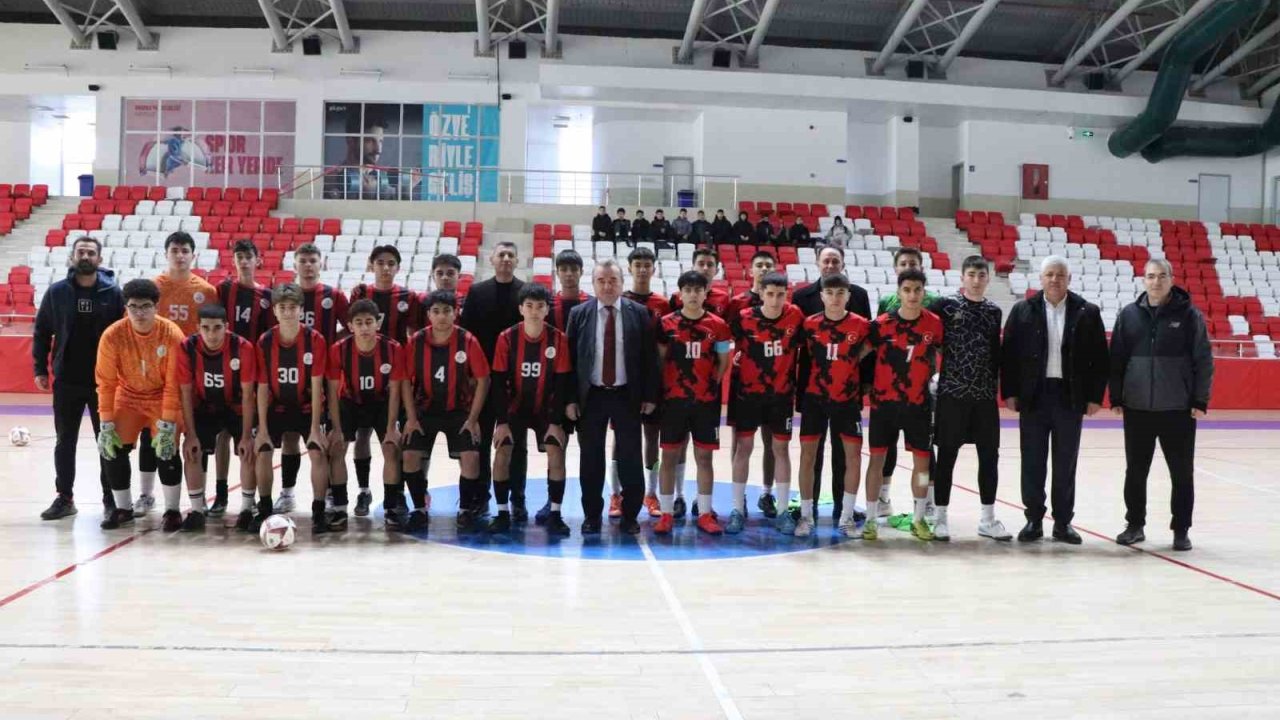 Okul sporları futsal heyecanı Bilecik’te sahne aldı