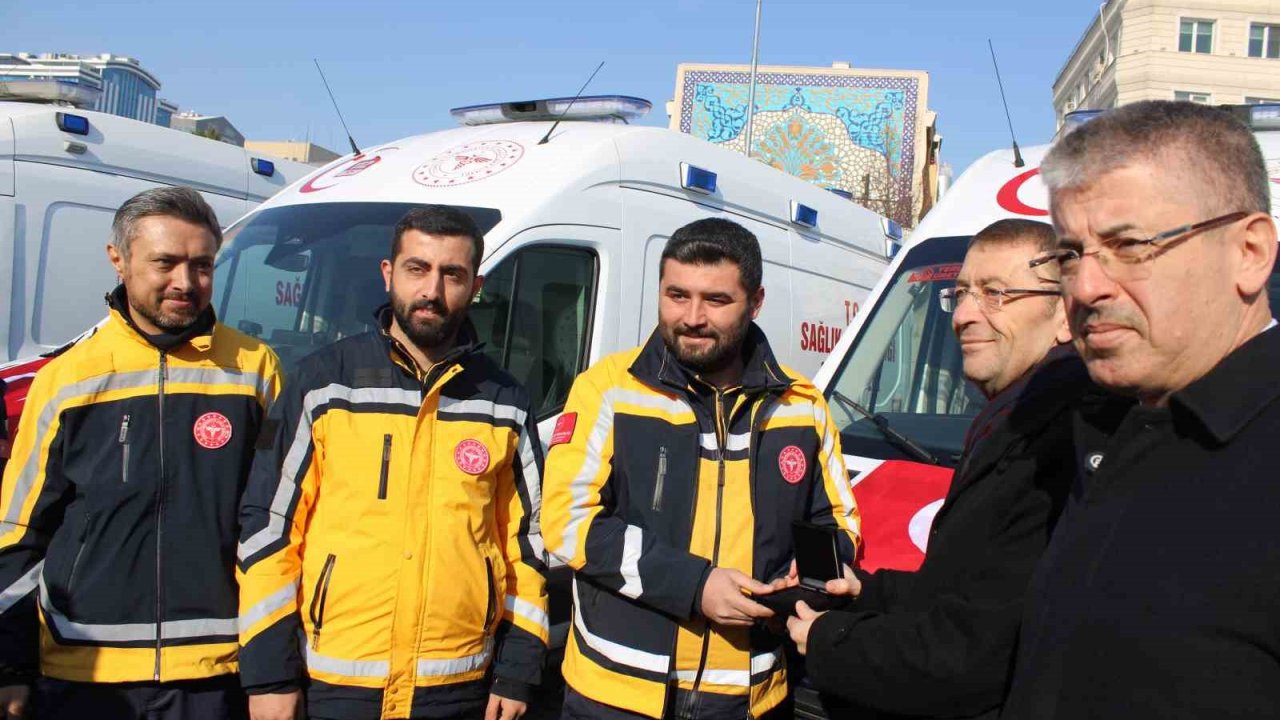 Kayseri’de 12 ambulans daha hizmete başladı