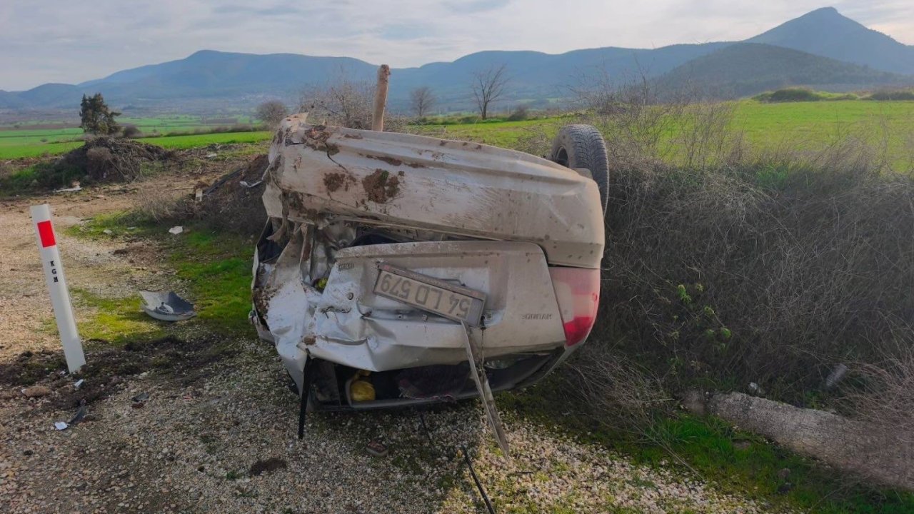 Bilecik’te kontrolden çıkan araç takla attı; sürücüsü yaralandı