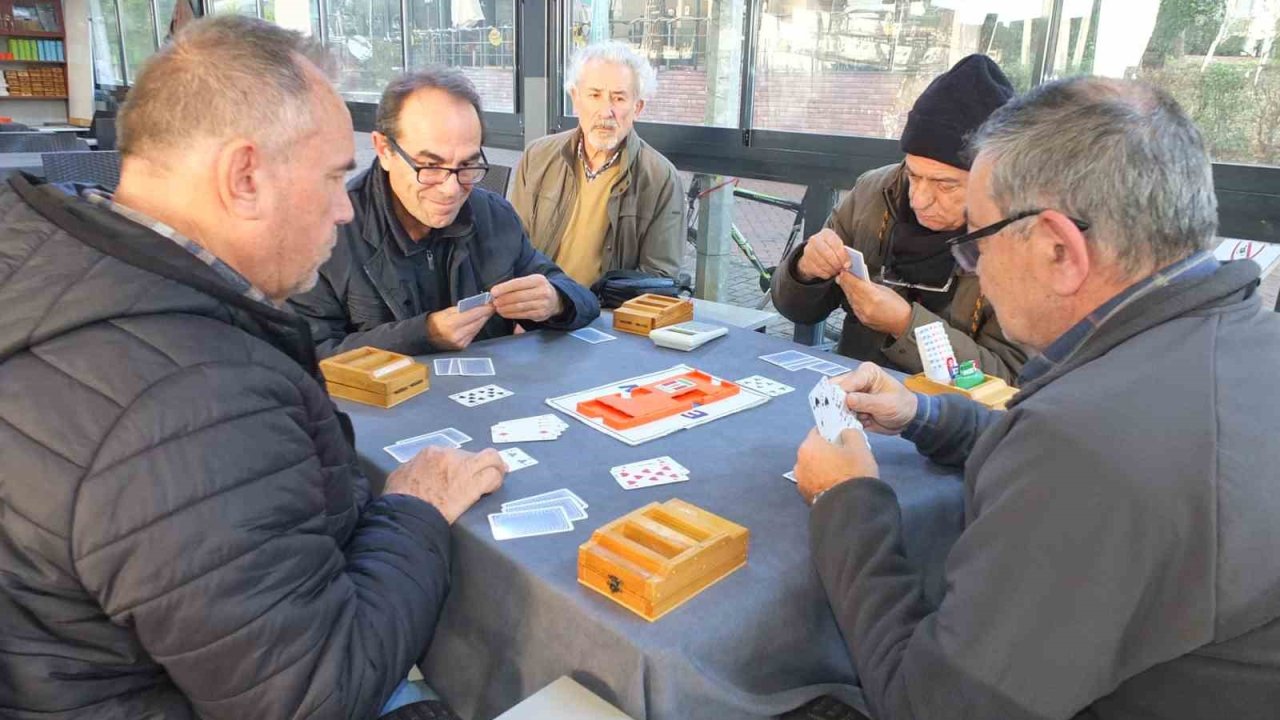 Burhaniye’de Briç Federasyon Turnuvası düzenlendi