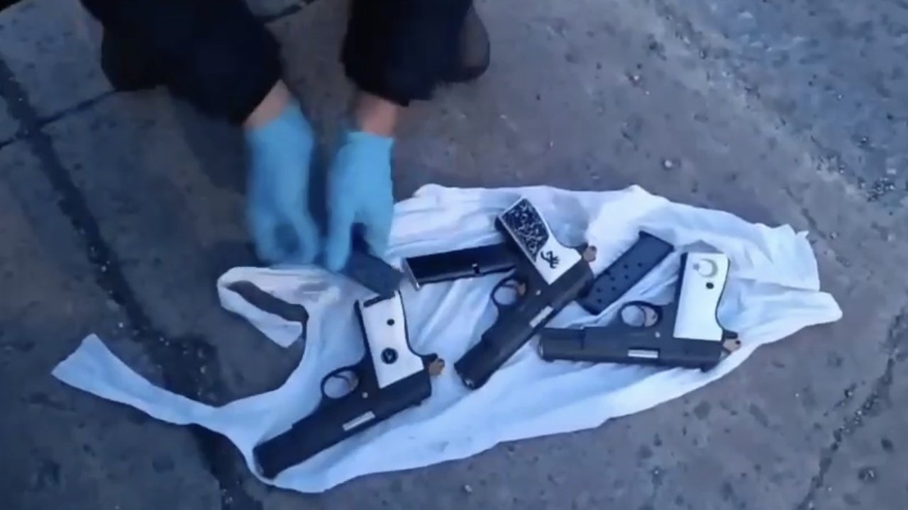 Samsun’da şüpheli araçtan 3 adet ruhsatsız tabanca ele geçirildi