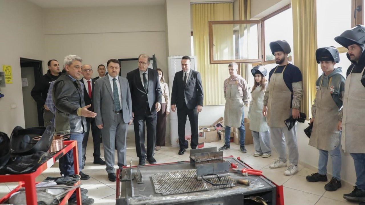 Kütahya’da SOGEP kapsamındaki "Sanal Gerçeklik ile Kaynakçılık" projesi tanıtıldı