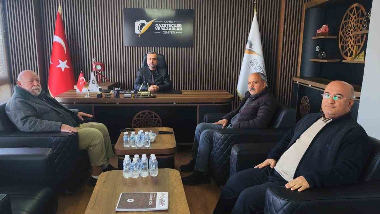 Gazeteciler günü öncesi yerel basının geleceğine dair önemli mesajlar