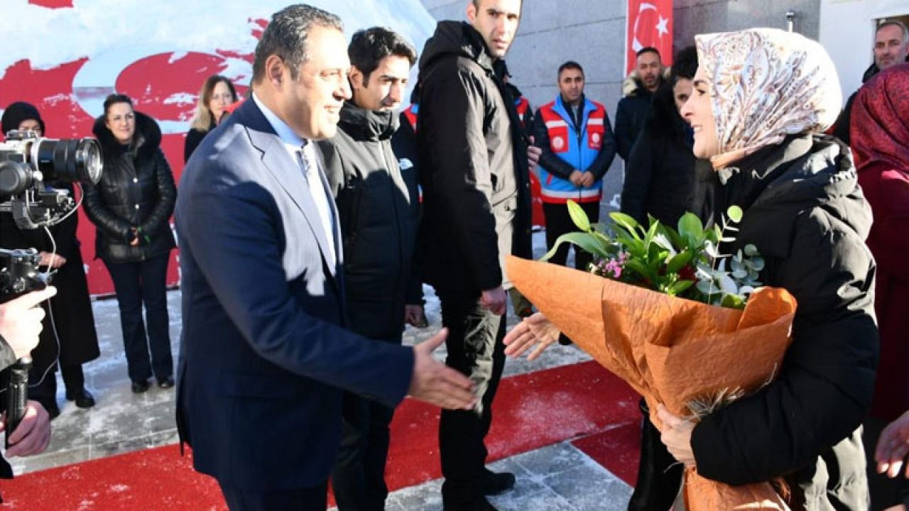 Bakan Göktaş, Sarıkamış’taki ADEM’i ziyaret etti