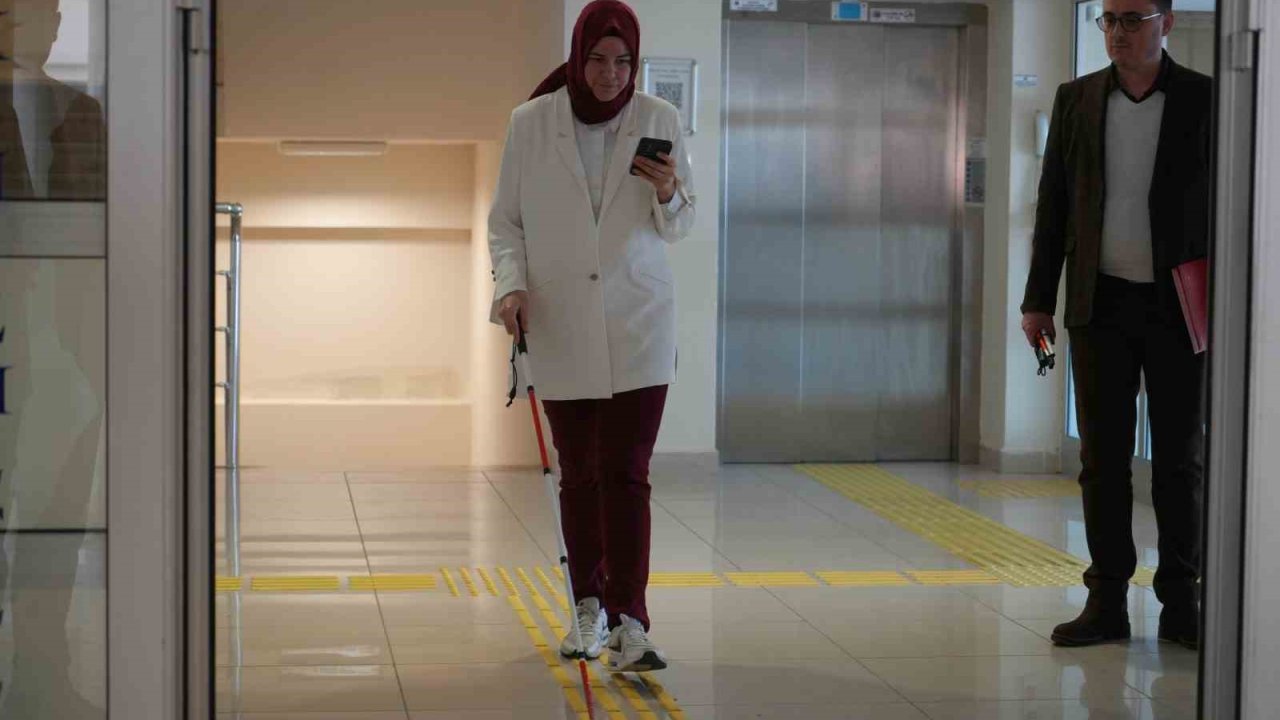 OMÜ’de görme engelliler için yapay zekâ destekli asistan devrede