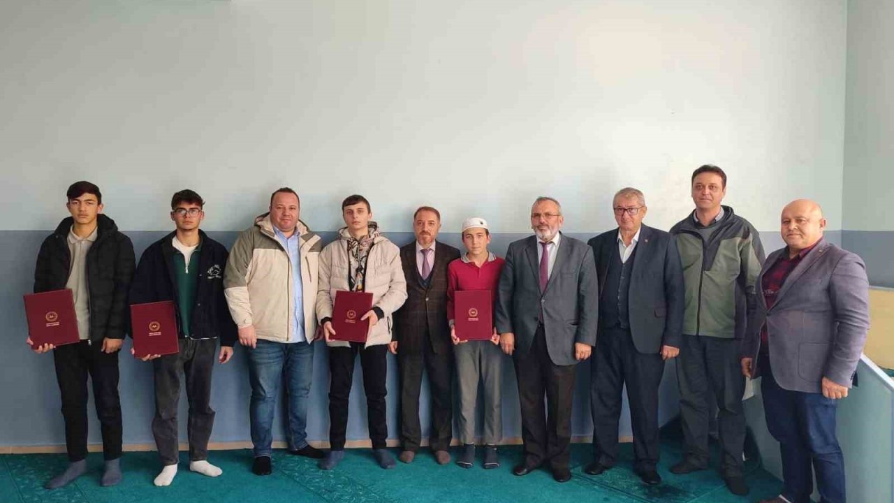 Şuhut’ta hafızlık icazet sevinci