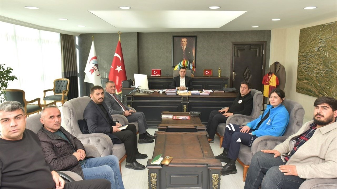 Hakkari’de kar tedbirleri görüşüldü