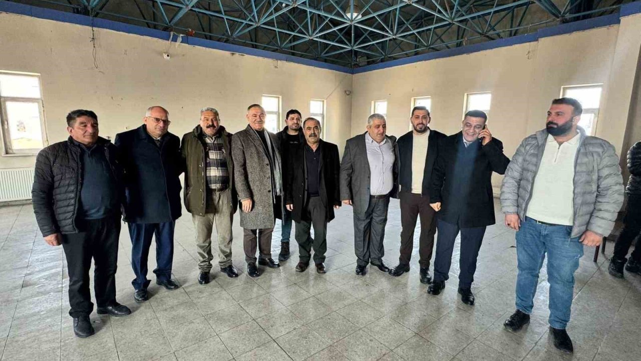 Burhan Taşdemir, Akyaka Esnaf ve Sanatkarlar Odası Başkanlığında güven tazeledi