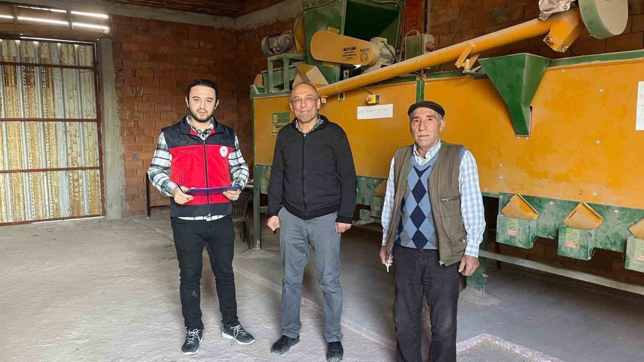 Aslanapa’da selektör ve yem ezme makineleri denetlendi