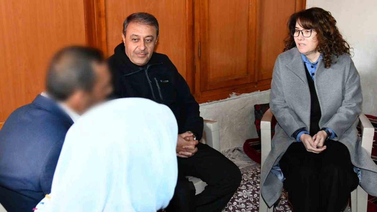 Vali Şıldak umuda kapı açanları evlerinde ziyaret etti