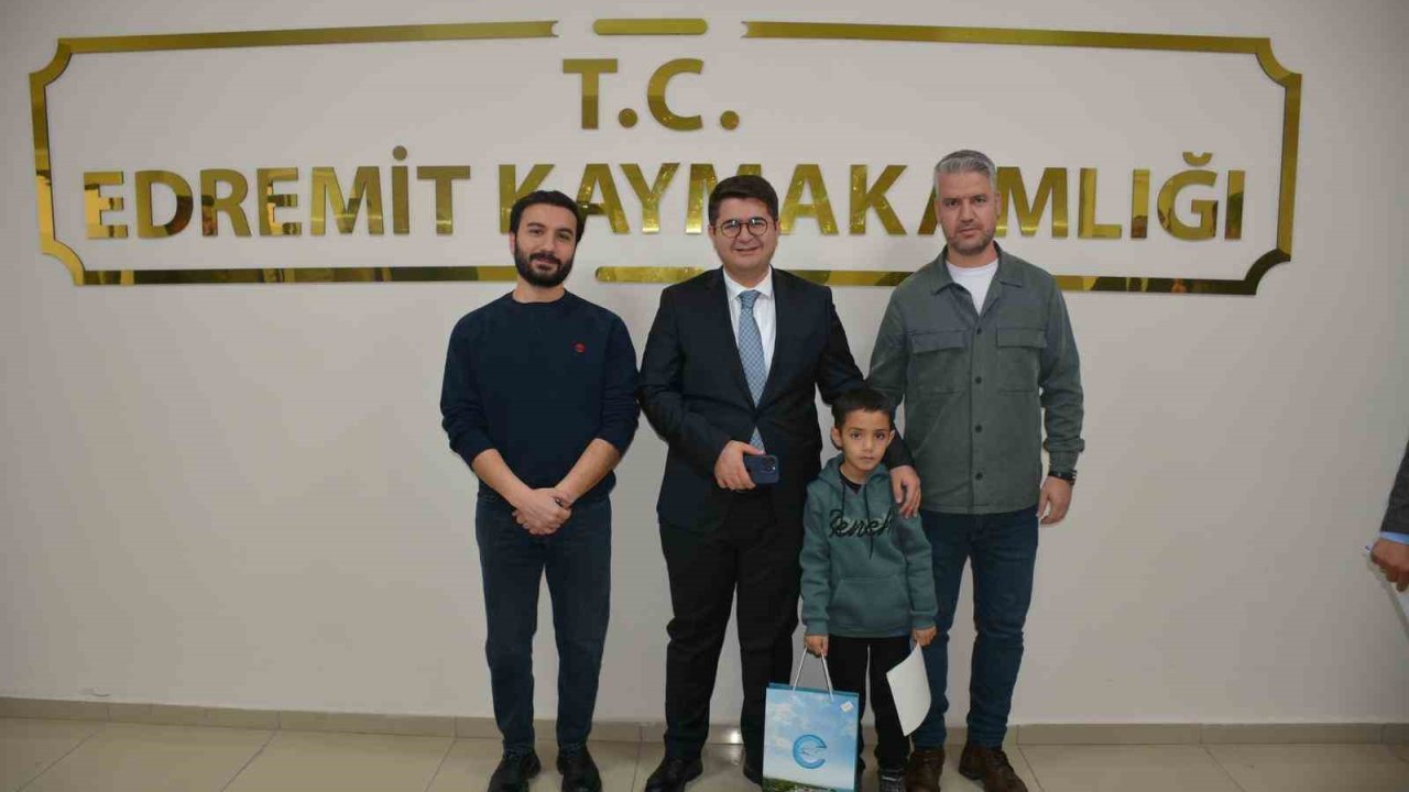 Süphan İlkokulu öğrencisi ‘Kitap Van’ projesinde ilçe birincisi oldu