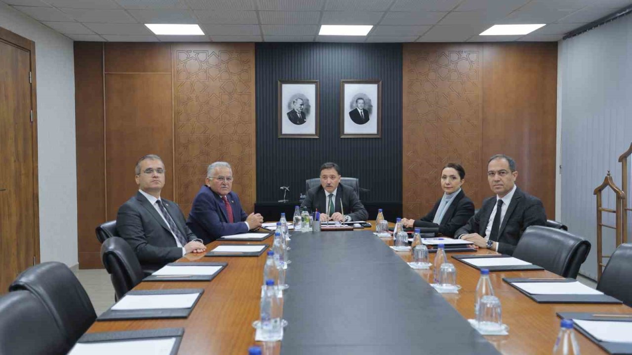 Alzheimer Aktif Yaşam Merkezi için protokol imzalandı