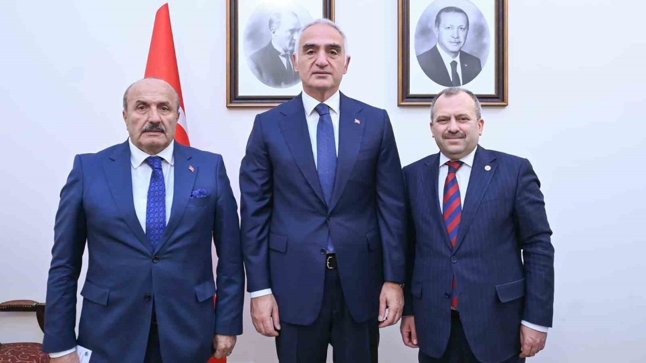 Taşköprü Belediye Başkanı Arslan, Bakan Ersoy’a Pompeipolis Antik Kentini anlattı