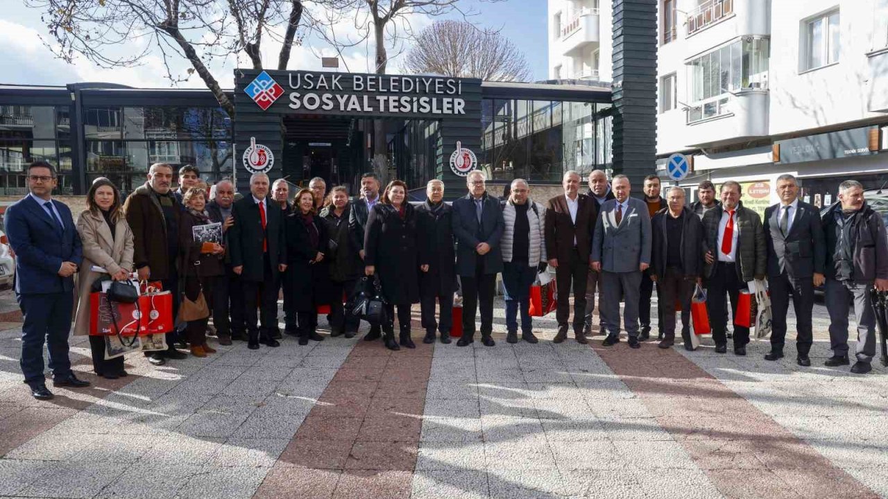 Başkan Yalım; "Gazetecilerle şeffaf ve yapıcı bir iletişim içinde olmaya devam edeceğiz"