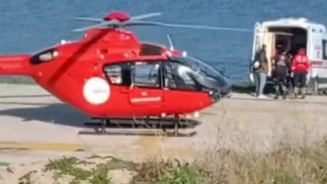 Avşa Adası’nda rahatsızlanan vatandaş ambulans helikopterle sevk edildi