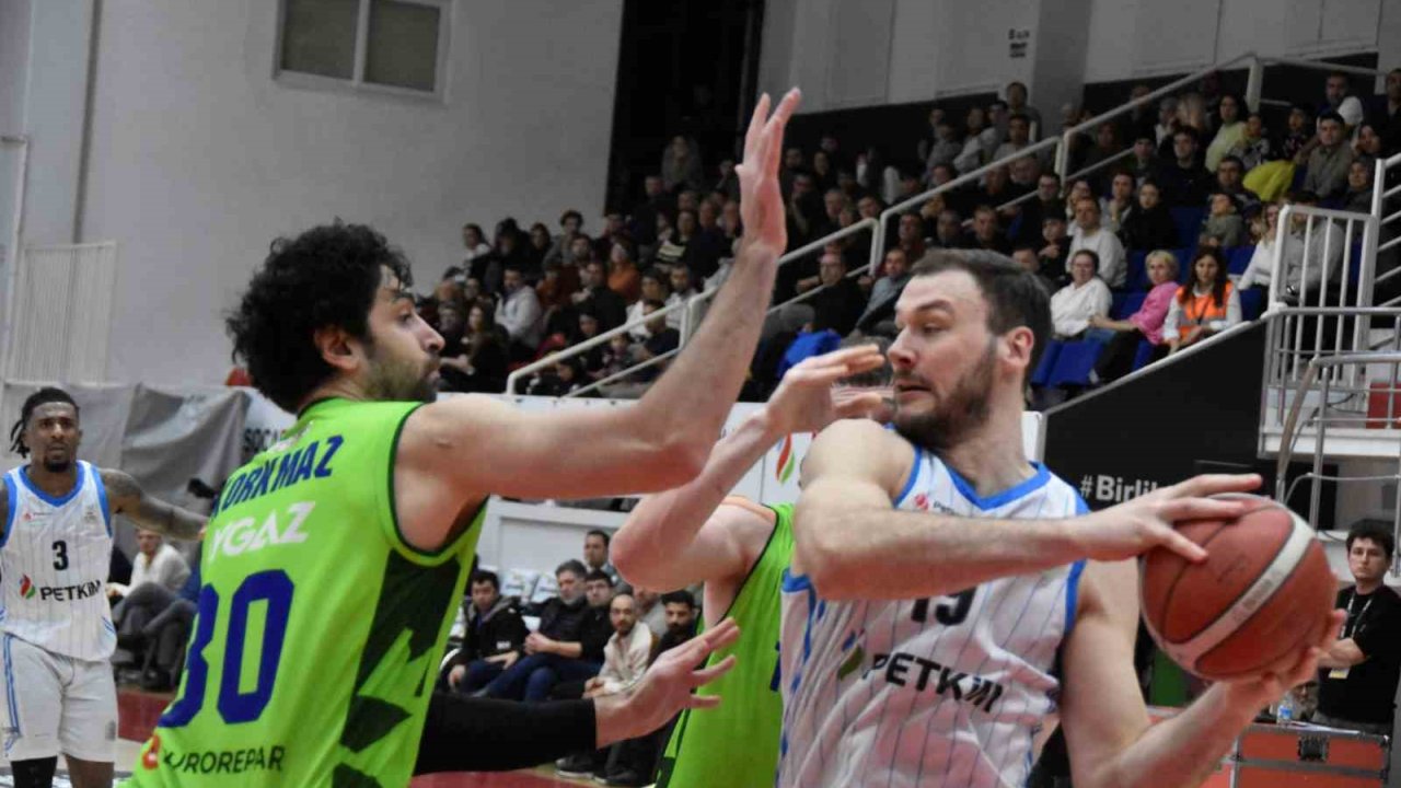 Basketbol Süper Ligi: Aliağa Petkimspor: 76 - TOFAŞ: 82