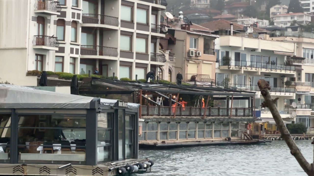 Bebek Otel’de kaçak bölümler yıkılıyor