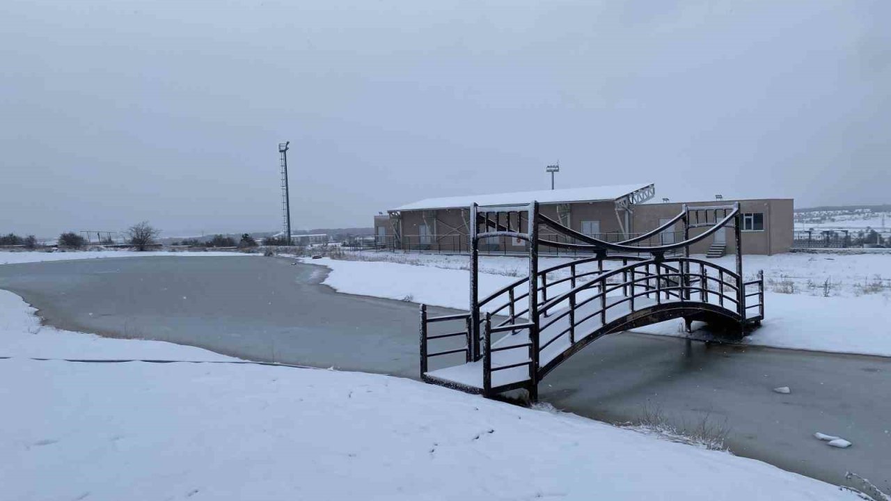 Kastamonu’da yüksek kesimlerde kar yağışı etkili oluyor