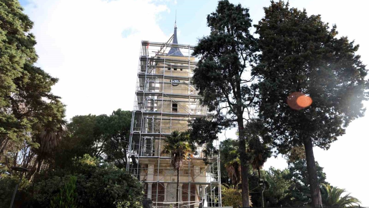 İzmit Saat Kulesi’nde restorasyon çalışmaları sona yaklaştı