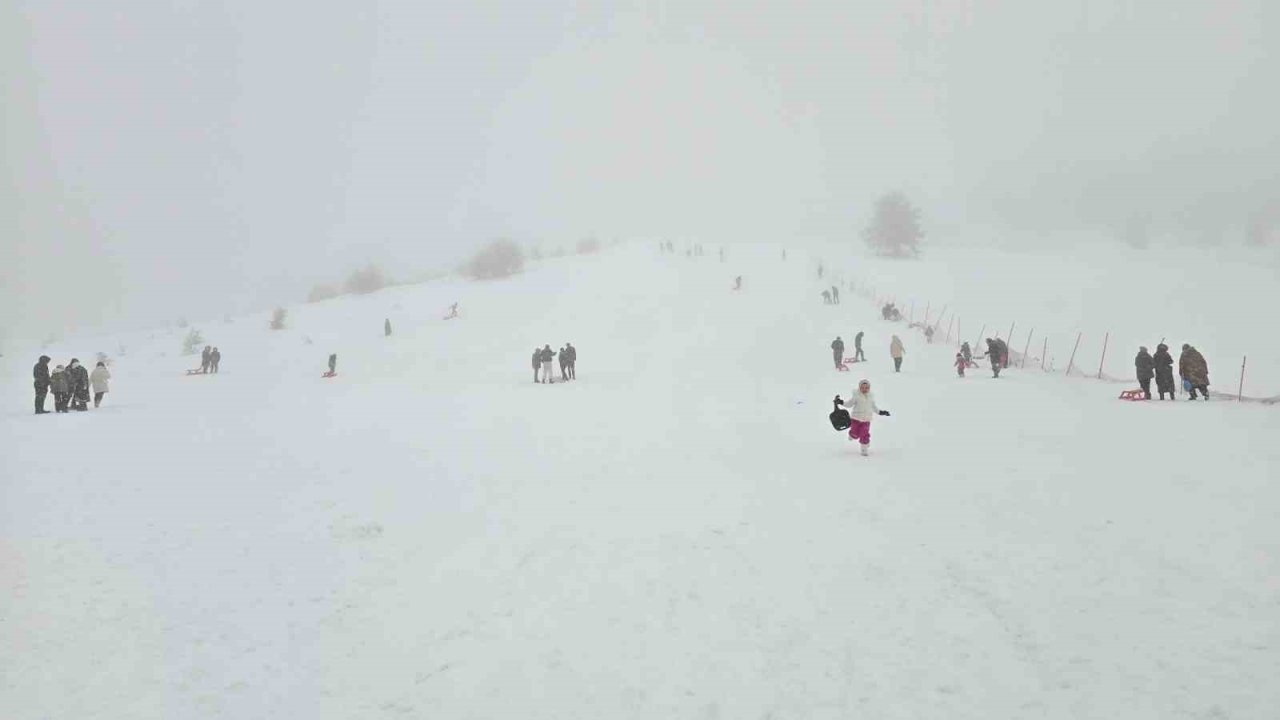 Sis ve yağışa rağmen Keltepe’ye akın ettiler