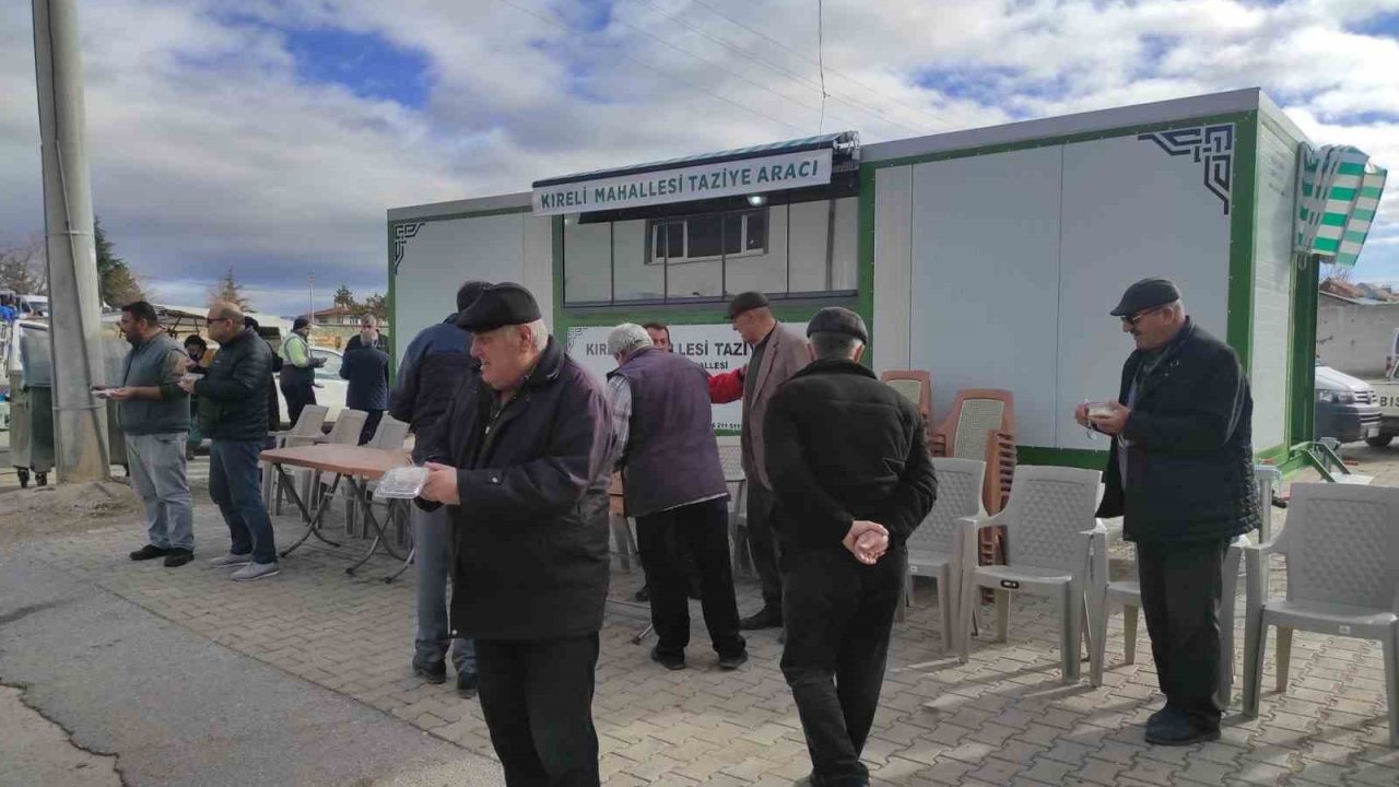 Hüyük’te hayırseverler taziye aracı yaptırdı