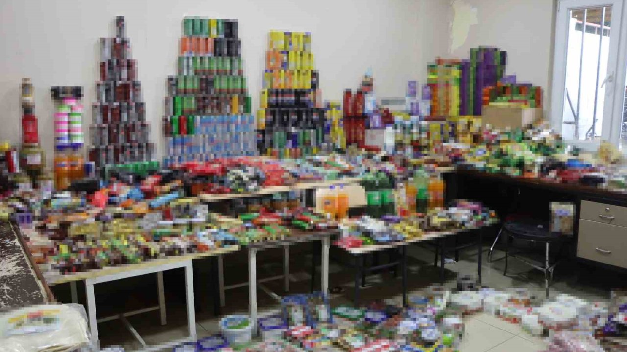 Şanlıurfa’da 1 buçuk milyon TL’lik tarihi geçmiş ürünler ele geçirildi