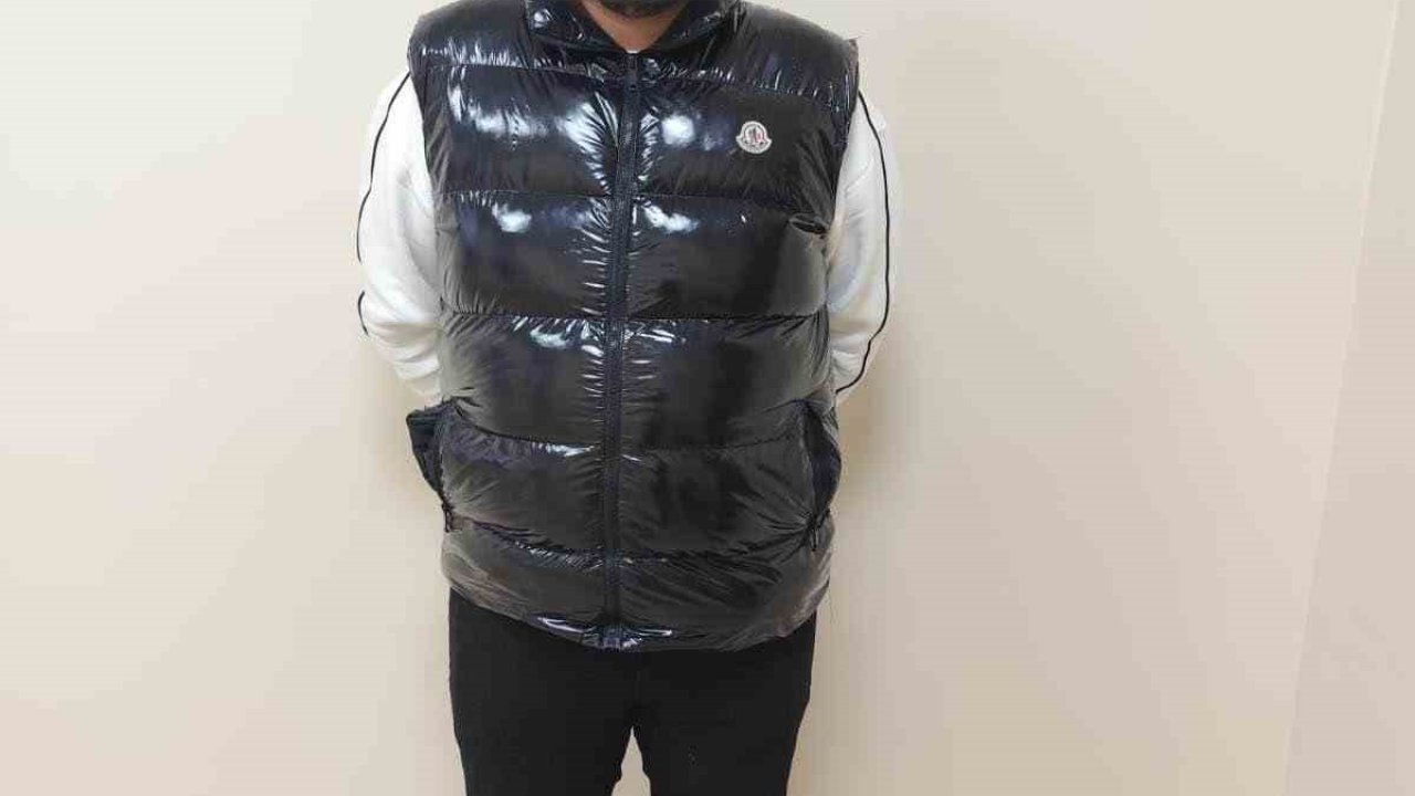 Arnavutköy’de polisin şüphe üzerine GBT yaptığı kişi ’aranıyor’ ifadesi çıkınca yakayı ele verdi