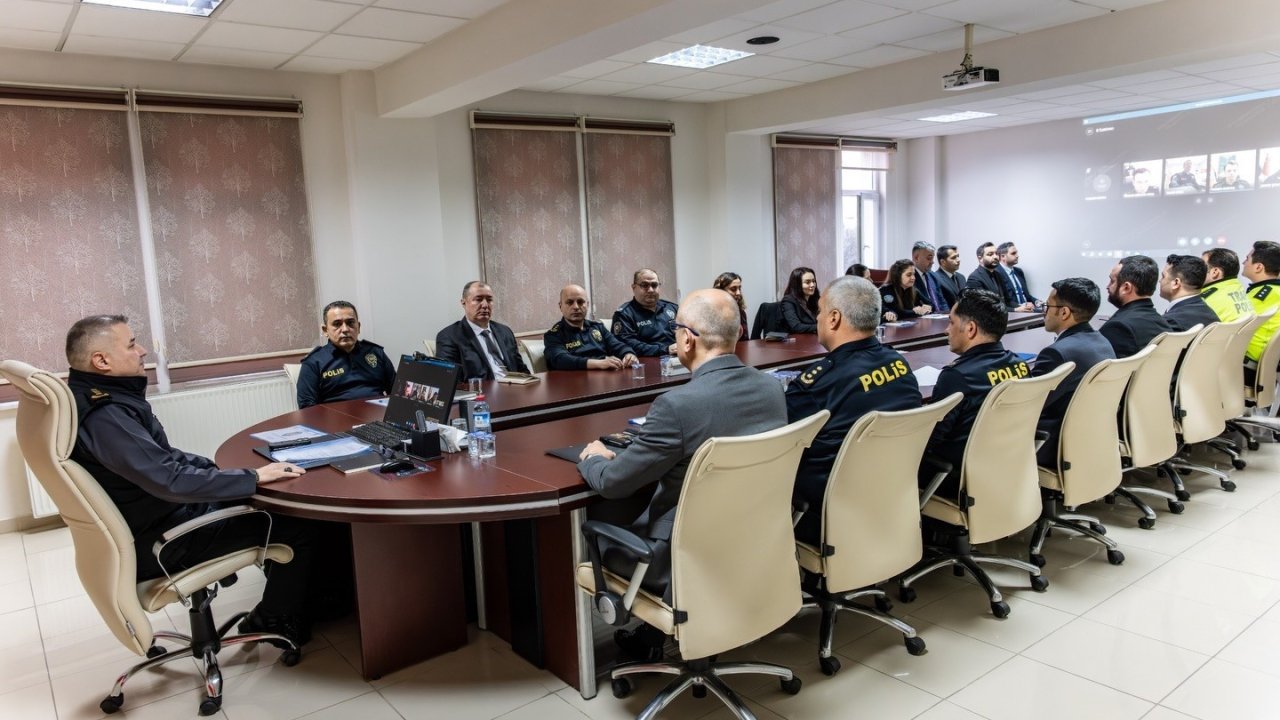 Bilecik emniyetinde sömestr tedbirleri masaya yatırıldı