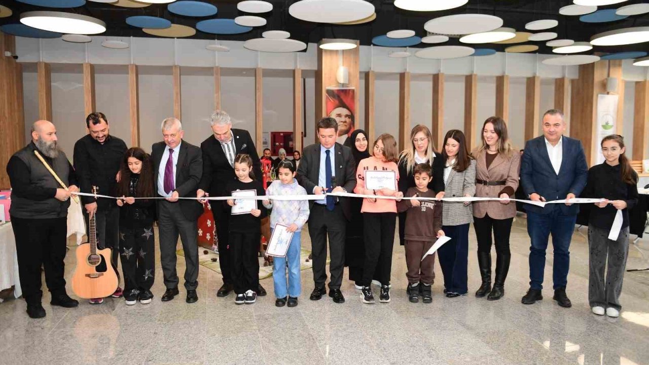 Osmangazi Belediyesi Yetenek Evleri’nde hayaller eserlere dönüştü