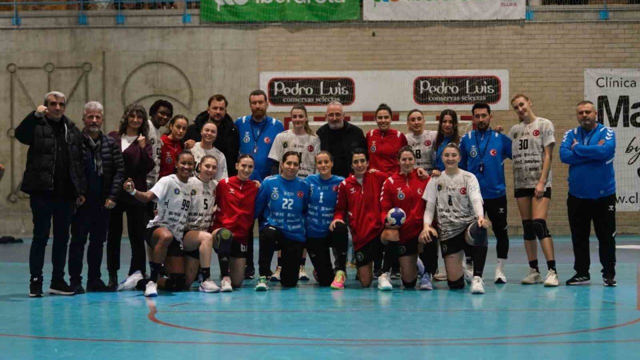 Bursa Büyükşehir Belediyespor Avrupa’da çeyrek final kapısını araladı