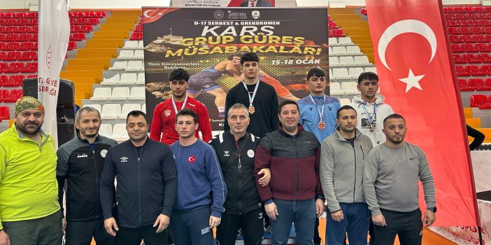 Kars’ta U-17 güreş heyecanı sona erdi