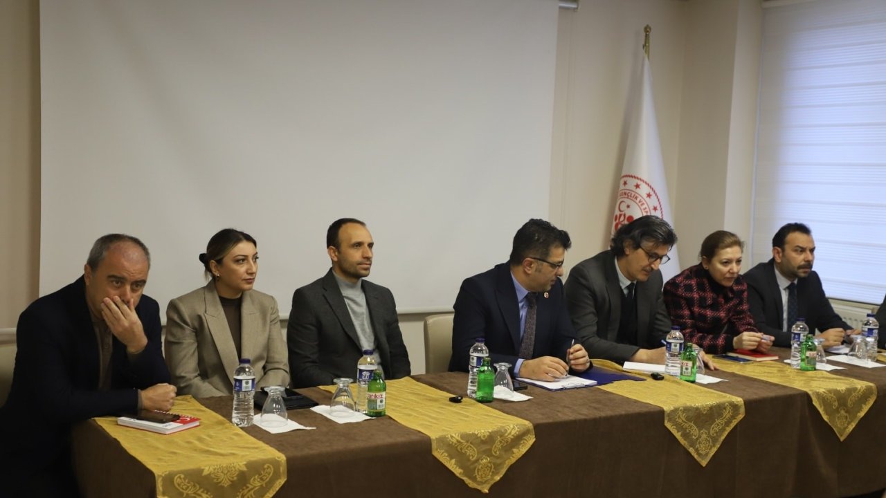 Müdür Küçük: "Hedefimiz gençlerimize daha güçlü ve nitelikli hizmet sunmak"