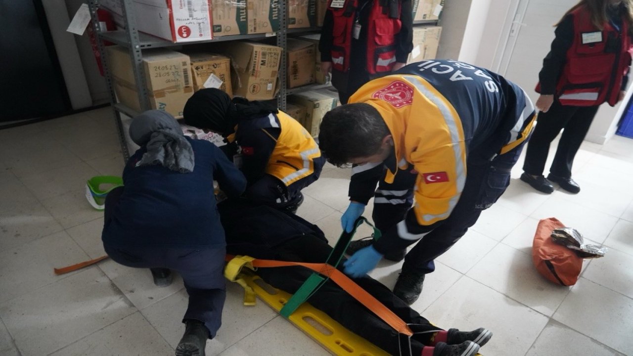 Bilecik Eğitim ve Araştırma Hastanesi’nde kırmızı kod tatbikatı gerçekleştirildi