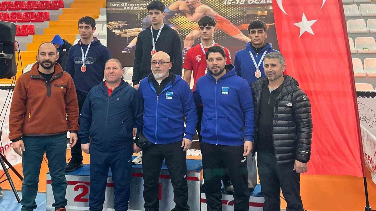 Elazığ’ın pehlivanları Türkiye şampiyonası yolunda