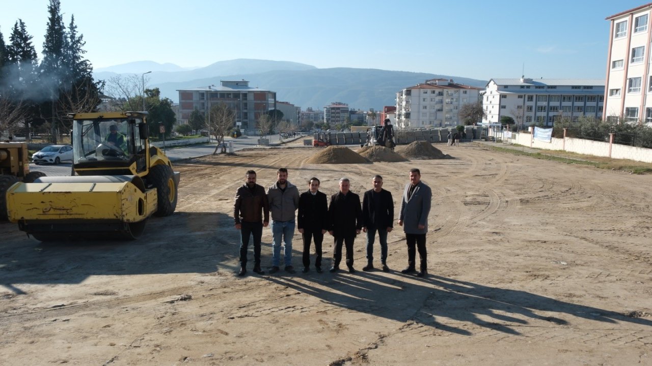 Başkan Erol, okullar bölgesine nefes aldıracak projeyi inceledi